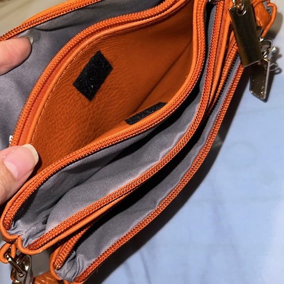 Tan orange crossbody - Picture 3 of 8